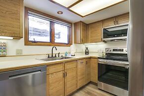Walk to Chairlifts: Breck Condo w/ Private Patio