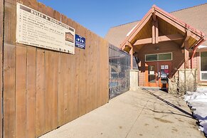 Walk to Chairlifts: Breck Condo w/ Private Patio