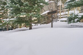 Walk to Chairlifts: Breck Condo w/ Private Patio
