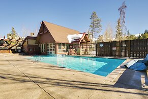 Walk to Chairlifts: Breck Condo w/ Private Patio