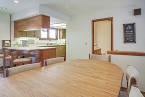 Walk to Chairlifts: Breck Condo w/ Private Patio