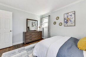 Newly Updated Home ~ 3 Mi to Downtown Charlotte!