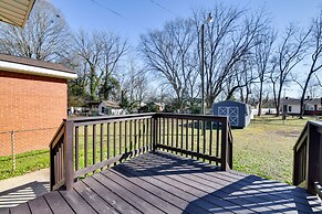 Newly Updated Home ~ 3 Mi to Downtown Charlotte!