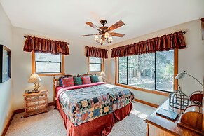 Pine Mountain Club Cabin w/ Private Deck & Views!