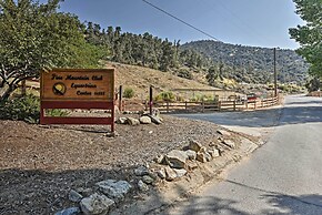 Pine Mountain Club Cabin w/ Private Deck & Views!