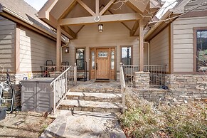 Pine Mountain Club Cabin w/ Private Deck & Views!