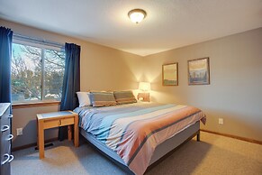 13 Mi to Winter Park: Mtn-view Granby Cabin