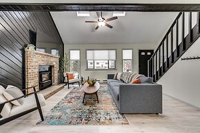 Lake & Pool Access: Poconos Retreat in Tobyhanna!