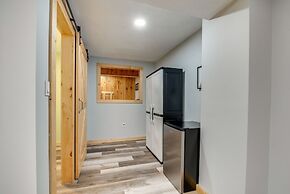 Lake & Pool Access: Poconos Retreat in Tobyhanna!