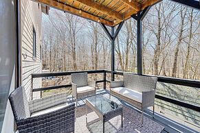 Lake & Pool Access: Poconos Retreat in Tobyhanna!