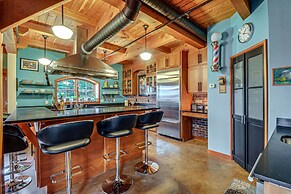 Luxury Vashon Vacation Rental w/ Beach Access!