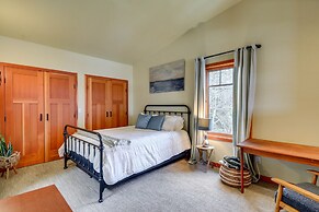 Luxury Vashon Vacation Rental w/ Beach Access!