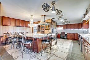 Canal-front Ruskin Home w/ Private Hot Tub & Dock!