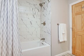 Family-friendly Home w/ Hot Tub, Near Lake George!