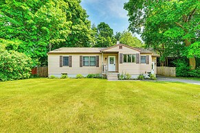 Family-friendly Home w/ Hot Tub, Near Lake George!