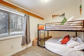 Family-friendly Home w/ Hot Tub, Near Lake George!