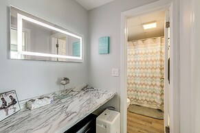 Wildwood Condo: Community Pool, Walk to Beach!