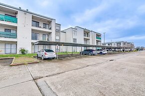 Houston Vacation Rental ~ 1 Mi to NRG Stadium!