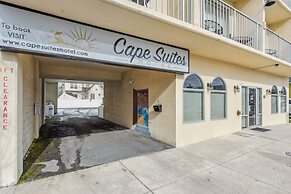 Cape Suites Room 2 - Free Parking! 2 Bedroom Hotel Room by RedAwning