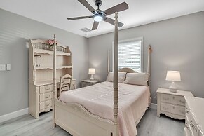 Serenity Haven: New Pool Home Near Englewood Beach 4 Bedroom Home by R