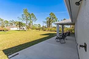 Serenity Haven: New Pool Home Near Englewood Beach 4 Bedroom Home by R