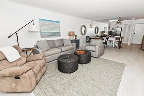 Dolphin Point 404a 2 Bedroom Condo by RedAwning