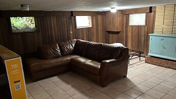 Unique Lower Level Of Our Home, Private, W/d, Pets 1 Bedroom Duplex by