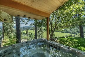 River Heights Home 3 Bedroom Cabin by RedAwning