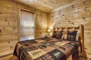 Hilltop Hideaway 3 Bedroom Cabin by RedAwning