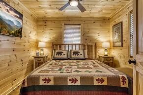 Hilltop Hideaway 3 Bedroom Cabin by RedAwning