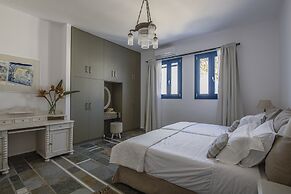Anthemion Paros Villas & Suites