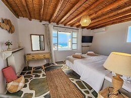 Anthemion Paros Villas & Suites