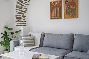 Anthemion Paros Villas & Suites