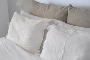 Anthemion Paros Villas & Suites