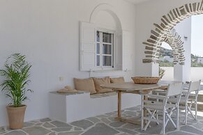 Anthemion Paros Villas & Suites