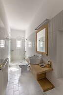 Anthemion Paros Villas & Suites