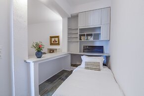 Anthemion Paros Villas & Suites