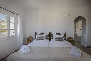 Anthemion Paros Villas & Suites