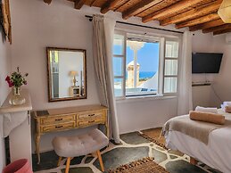 Anthemion Paros Villas & Suites