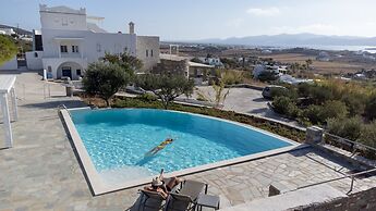 Anthemion Paros Villas & Suites