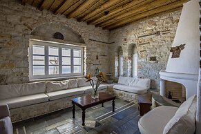 Anthemion Paros Villas & Suites