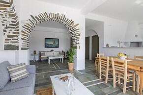 Anthemion Paros Villas & Suites