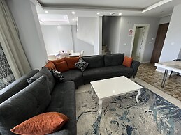 Gardenya Lara Suit Hotel