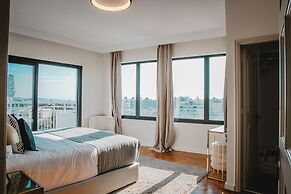 Phaedrus Living: City Center Sky Penthouse