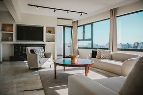 Phaedrus Living: City Center Sky Penthouse