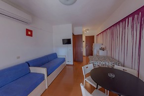 Sunny Studio Escape - Beahost