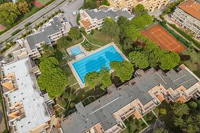 Sunny Studio Escape - Beahost