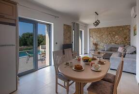 Majestic Stone Villa Sea View Pool