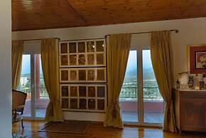 Art Gallery Villa Kefalonia Sea View and Breakfast