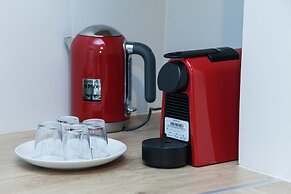 Pagrati Urban Oasis Getaway 2Bd Apt